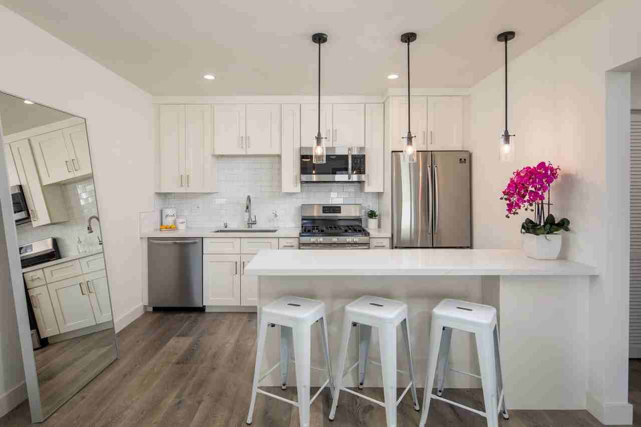 Sierra Street TIC (321 El Segundo/Palm LLC) - Photo 4 of 21