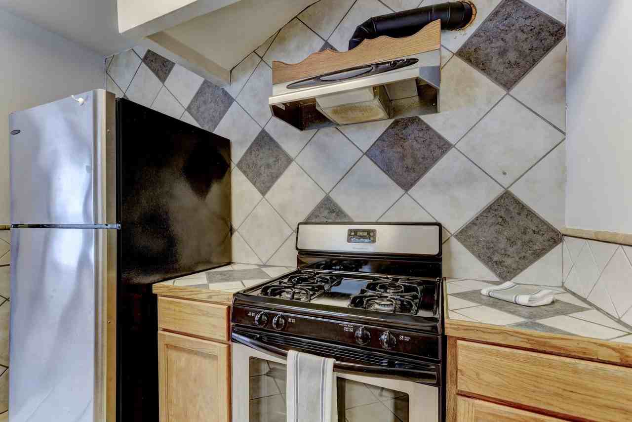 1400 Nw 25th St. NICE APARTMENT CLOSE TO DOWNTOWN OKC - Photo 2 of 13