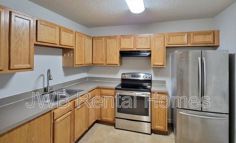 8538 Kona Ave - Photo 3 of 8