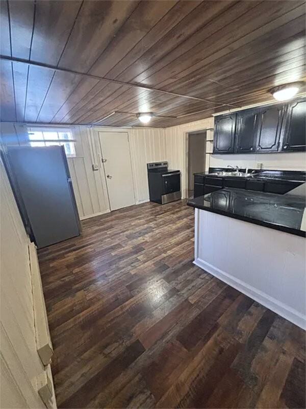 1320 New Hampshire St - Photo 4 of 11