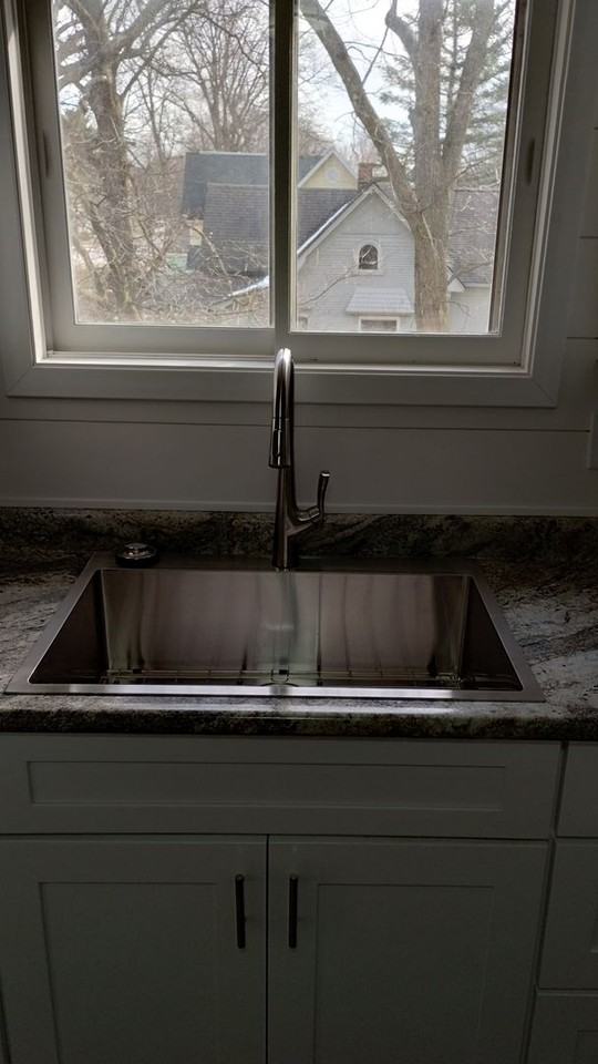 902 Washington St - Photo 6 of 16