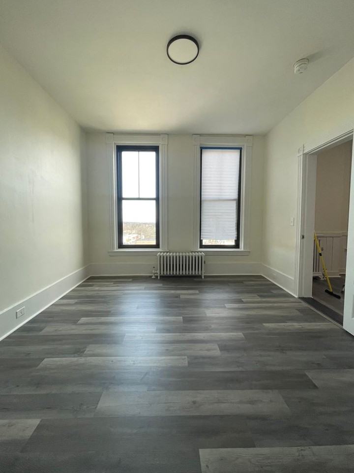 123 High St. - Photo 6 of 13