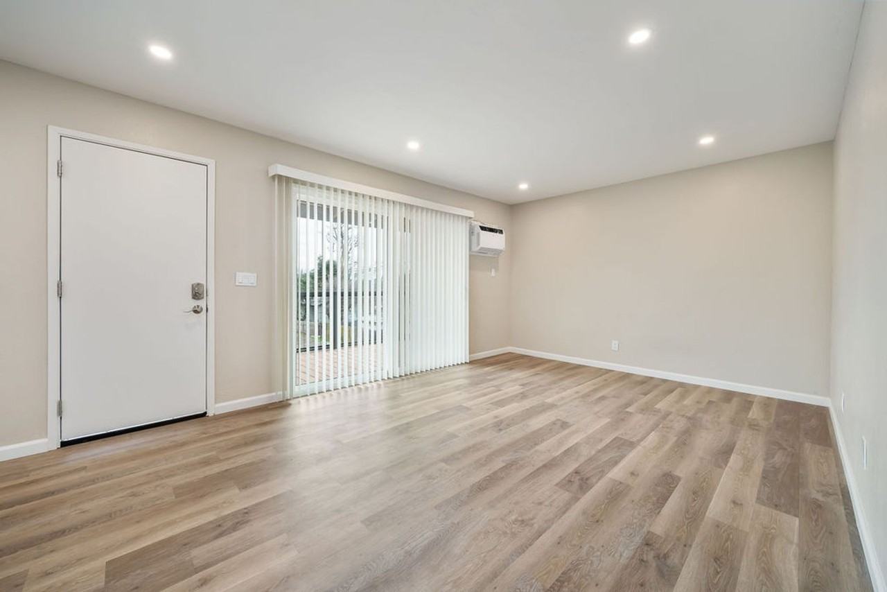 5340 Olmeda Ave - Photo 3 of 16