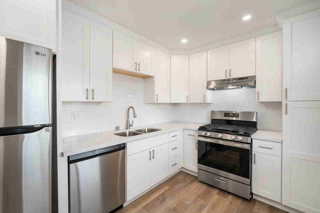 5340 Olmeda Ave - Photo 5 of 16