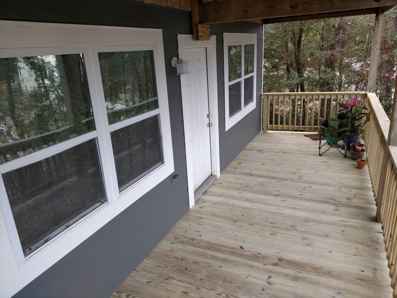 108 Harbour Rd - Photo 3 of 50