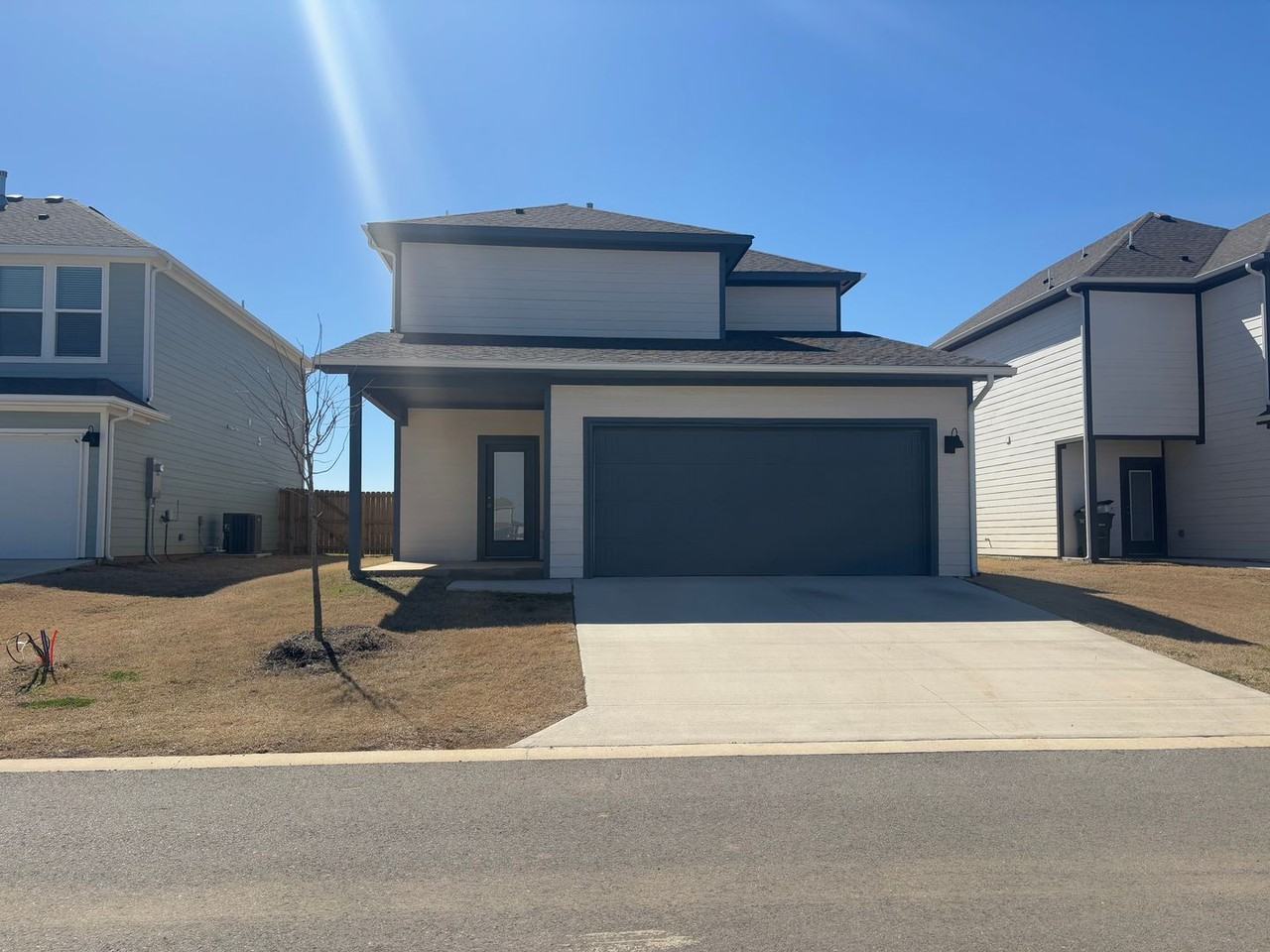 4802 W Planetree St - Photo 2 of 26