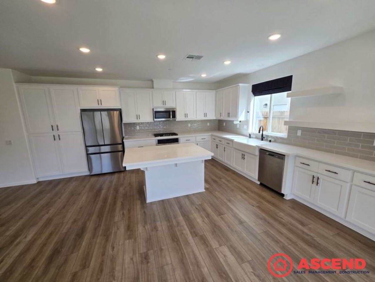 15811 Santa Clara Ct - Photo 4 of 17