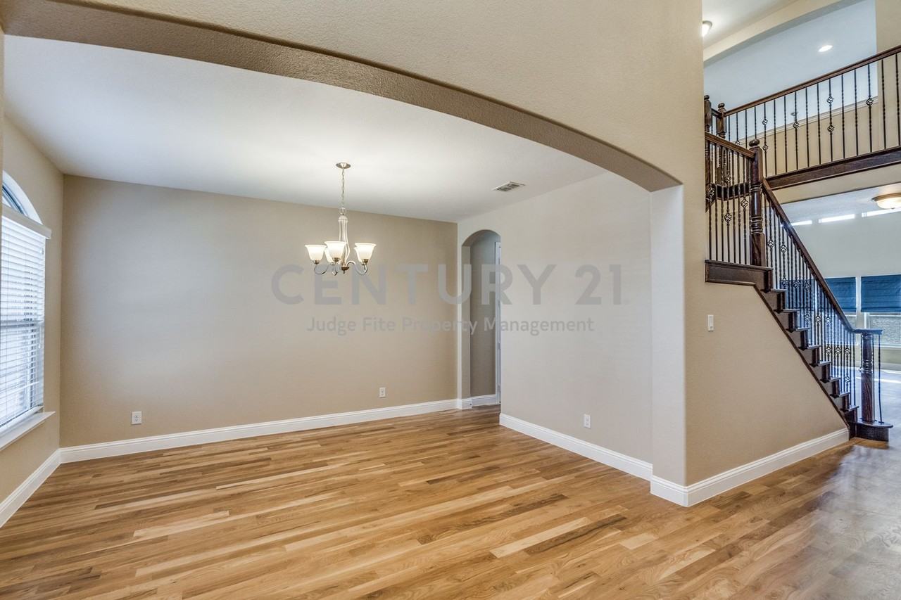 1508 Liberty Way Trl - Photo 2 of 10