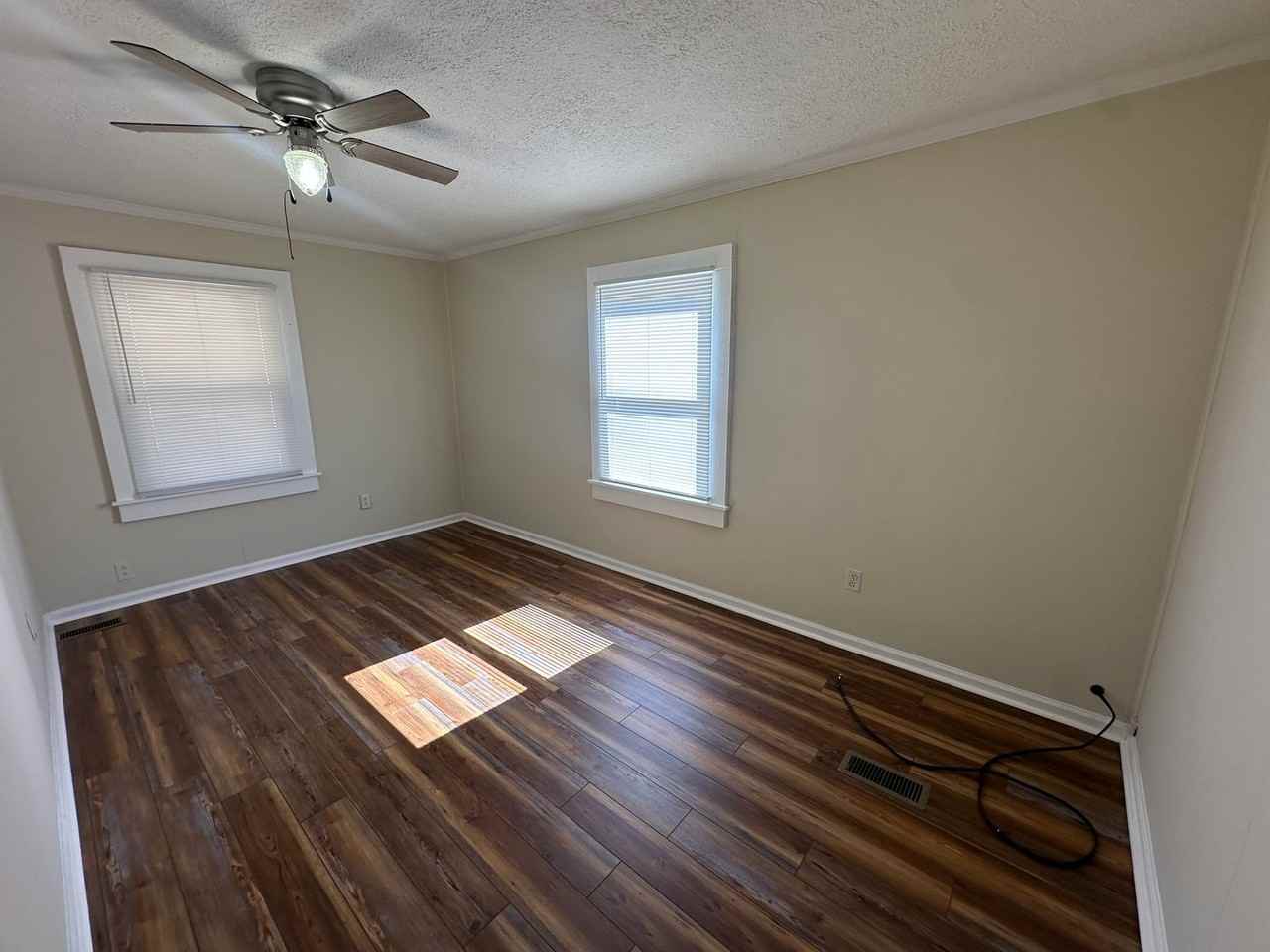 1039 Melrose Rd - Photo 3 of 13