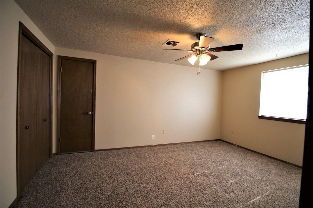 2602 Michael Dr - Photo 7 of 9
