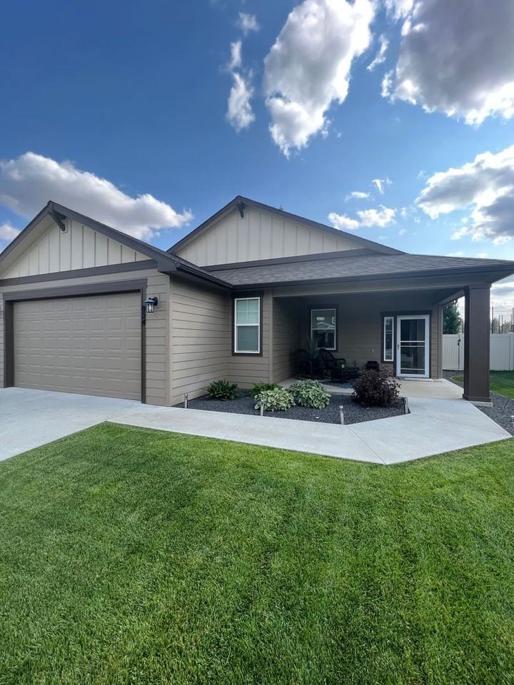 924 E Colbert Rd - Photo 2 of 26