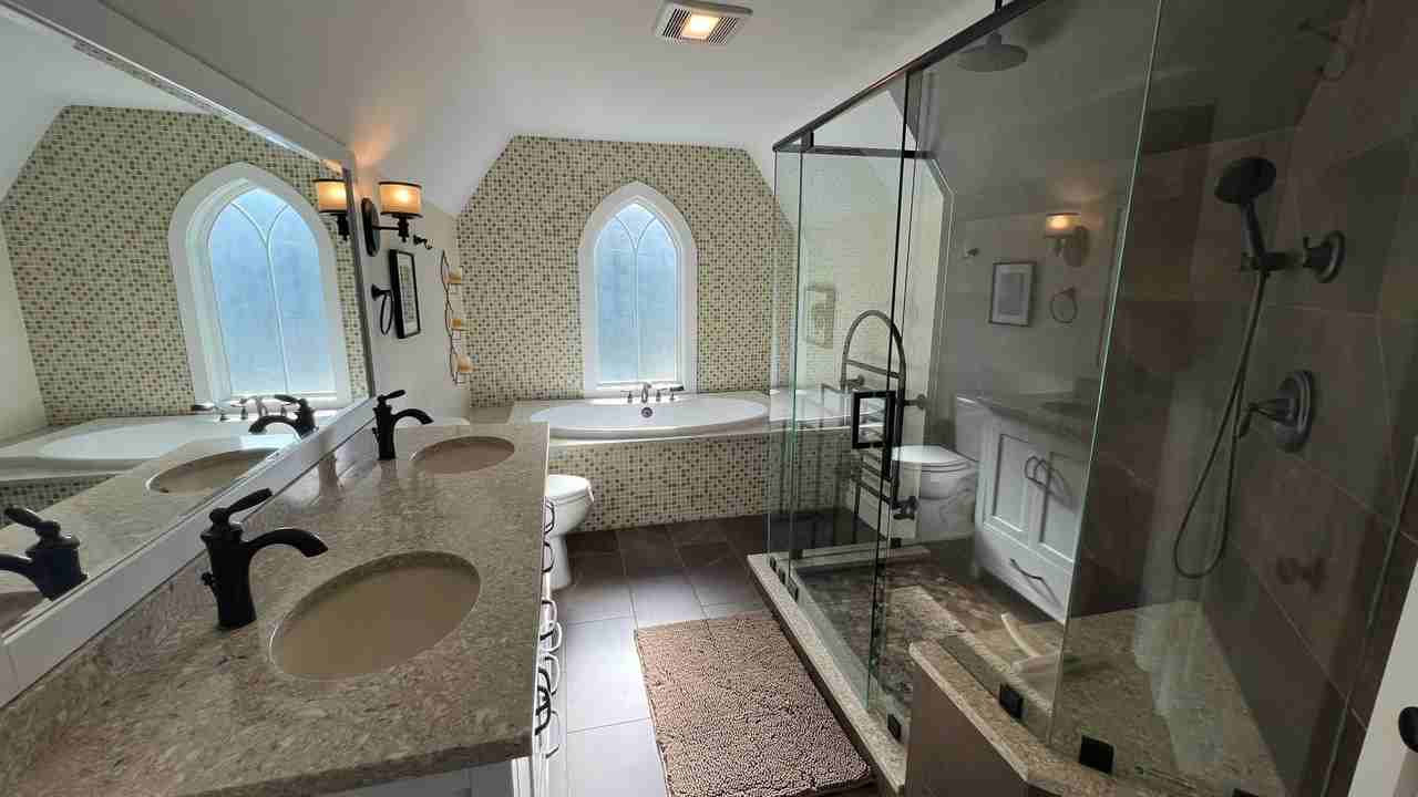 345 Washington St - Photo 3 of 26