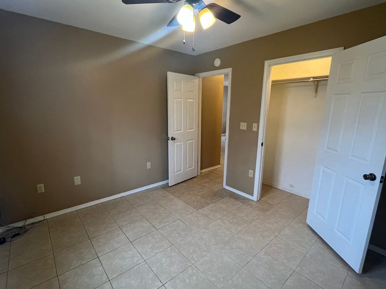 502 Quay St - Photo 7 of 11