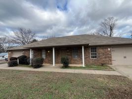 featured image of 918 Sequoyah Way