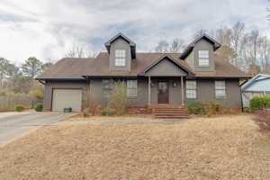 featured image of 2115 W Loren Cir
