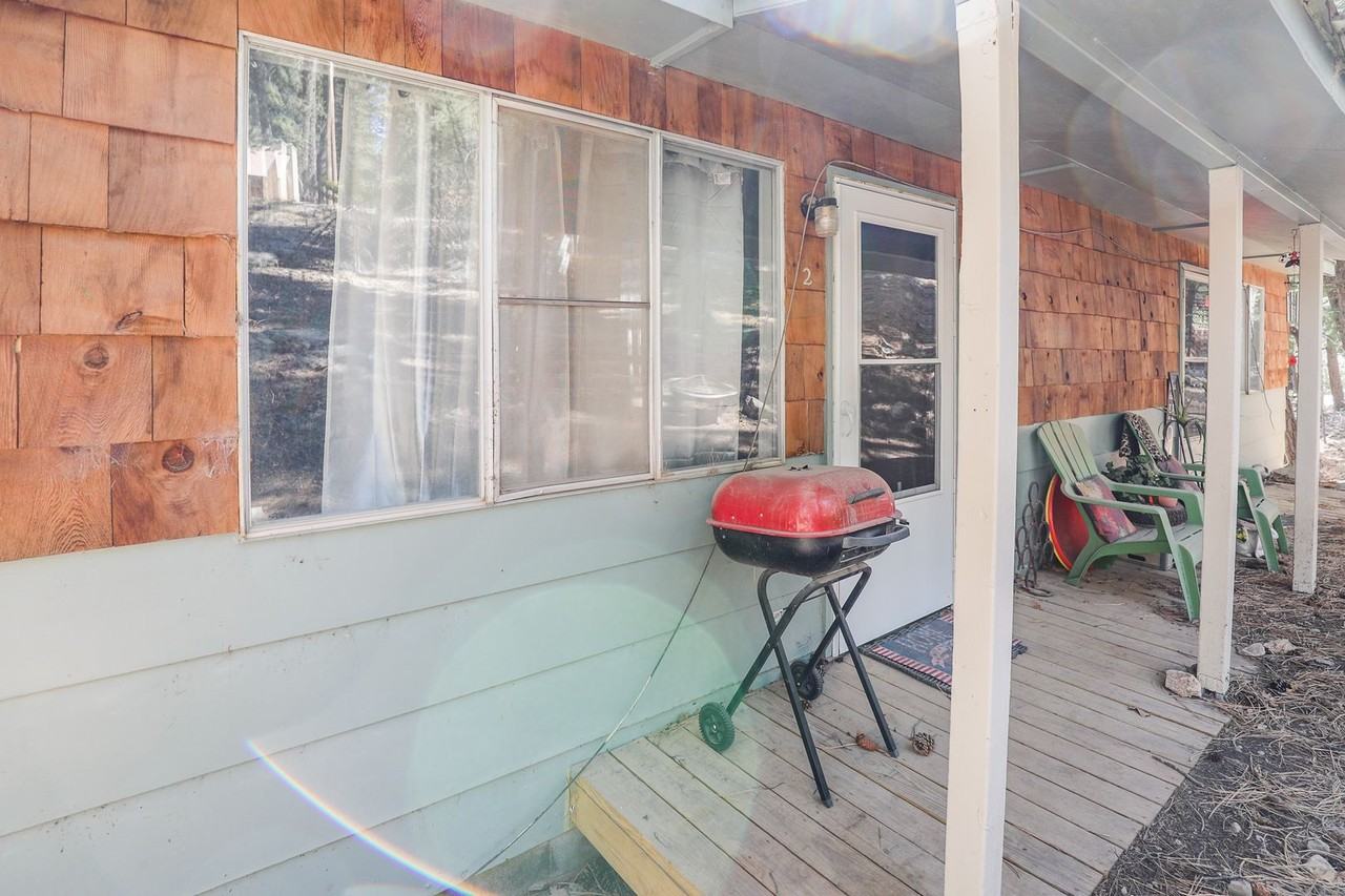 1100 1100 Chautauqua - Photo 2 of 9