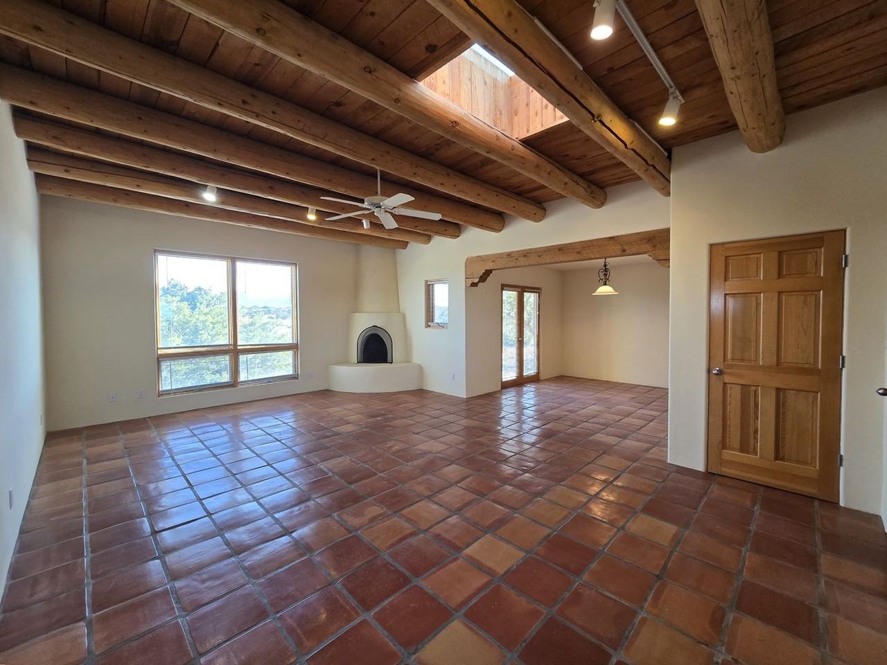 20 Camerada Rd - Photo 2 of 26