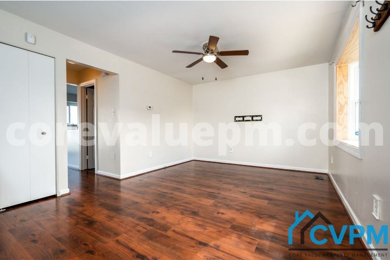 912 220th St - Photo 3 of 27