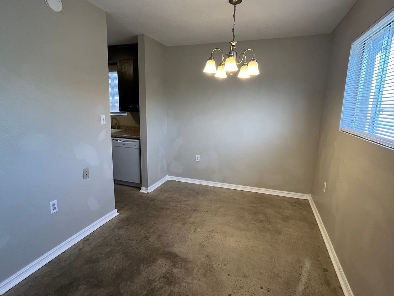 210 East Parkway A-D - Photo 4 of 27