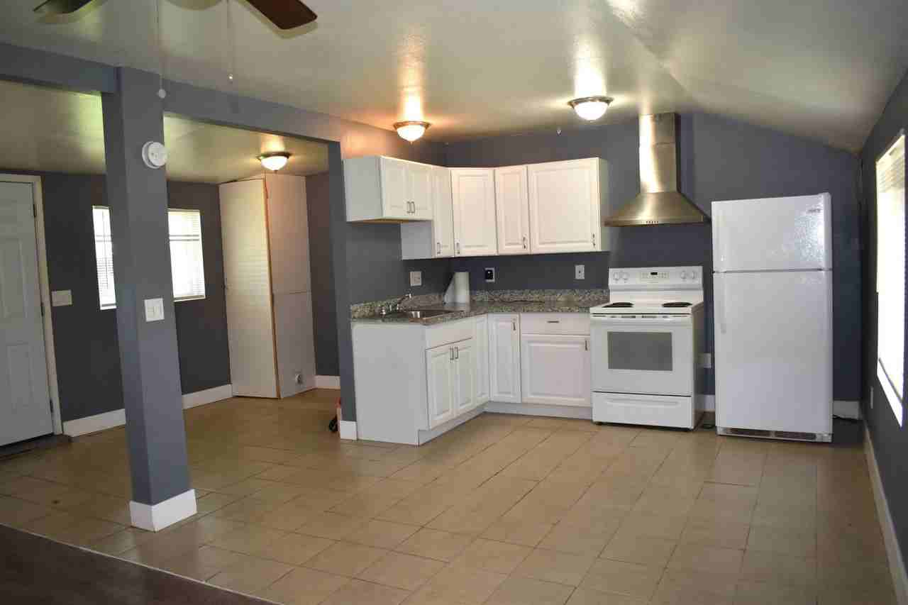 3996 Sierra Vista Ave #1-2 - Photo 6 of 11