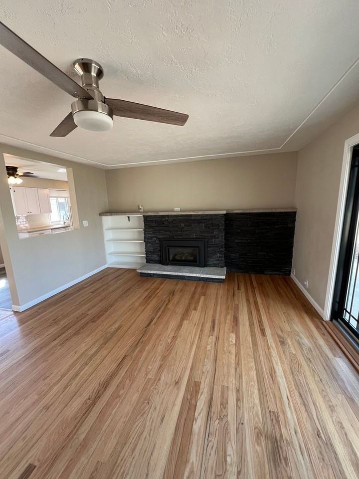 4816 Elvira Pl N - Photo 4 of 15