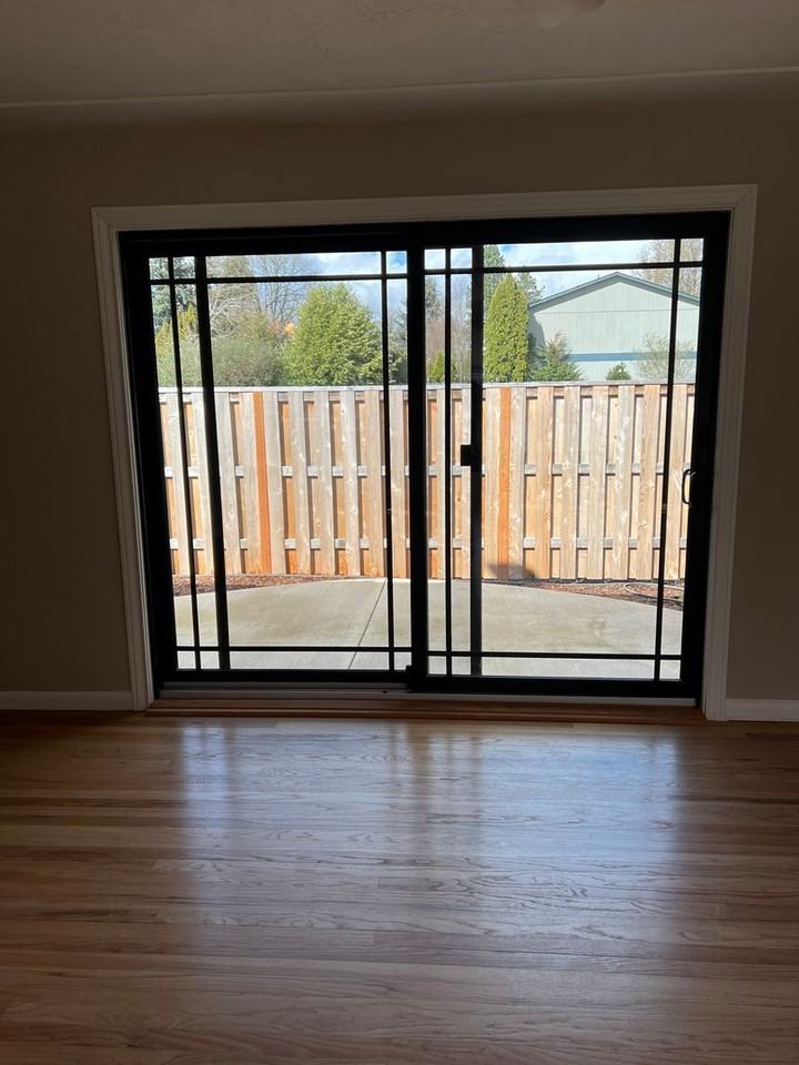 4816 Elvira Pl N - Photo 5 of 15