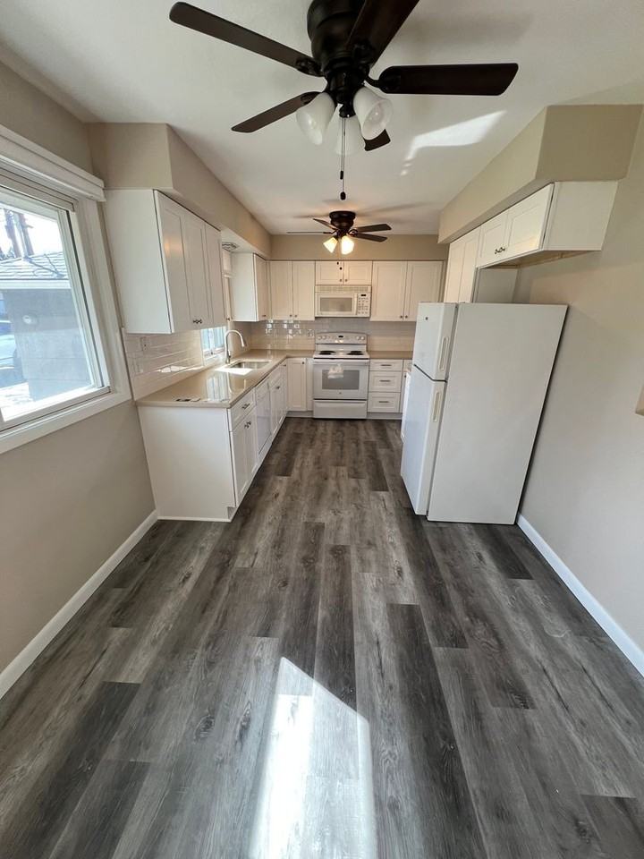 4816 Elvira Pl N - Photo 6 of 15