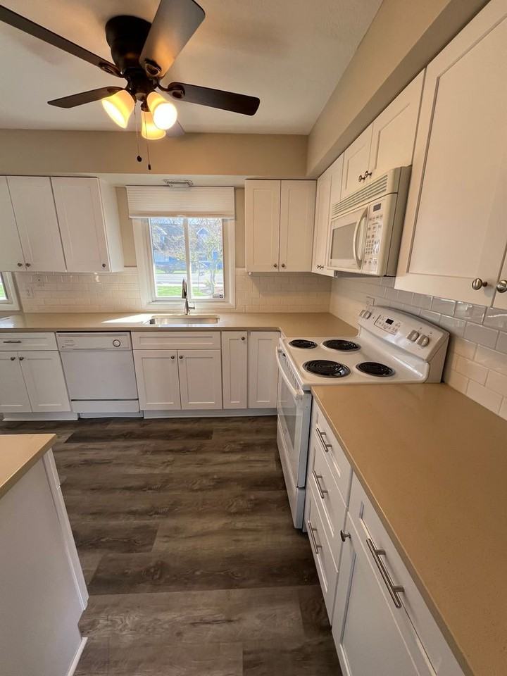 4816 Elvira Pl N - Photo 7 of 15