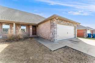 3005 Sw Deerfield Blvd - Photo 1 of 1