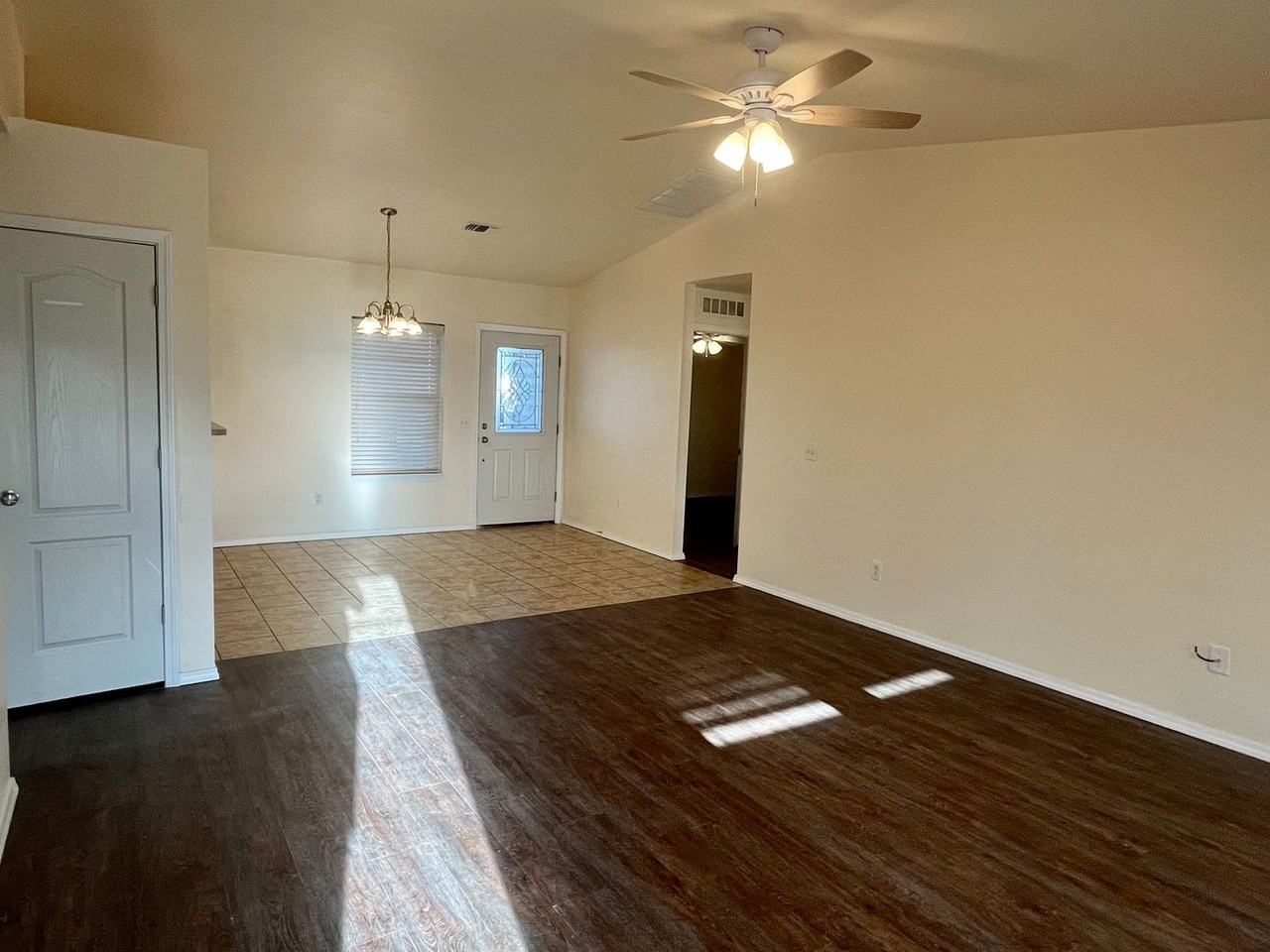14416 Marbleleaf Dr - Photo 3 of 18