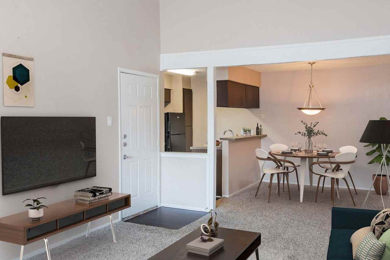 MIA Forest Oaks - Photo 7 of 24