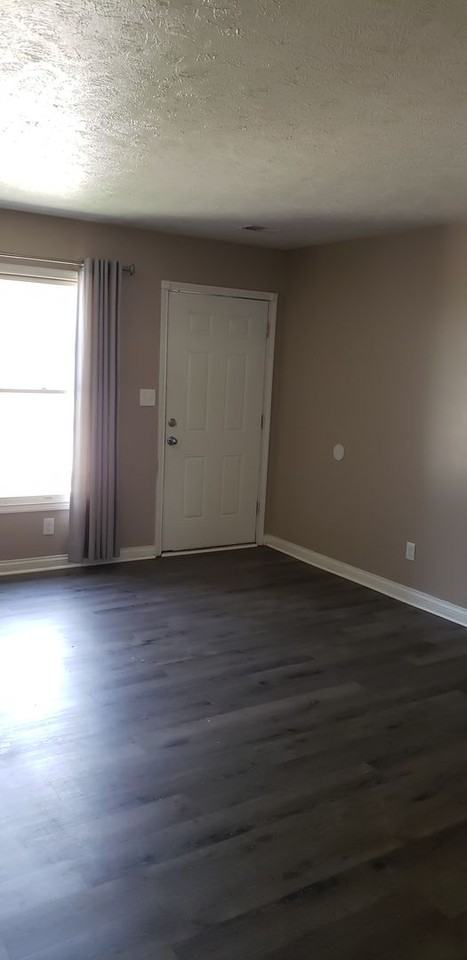 1807 Kraig Dr - Photo 3 of 14