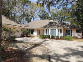 featured image of 11 Gossamer Ln