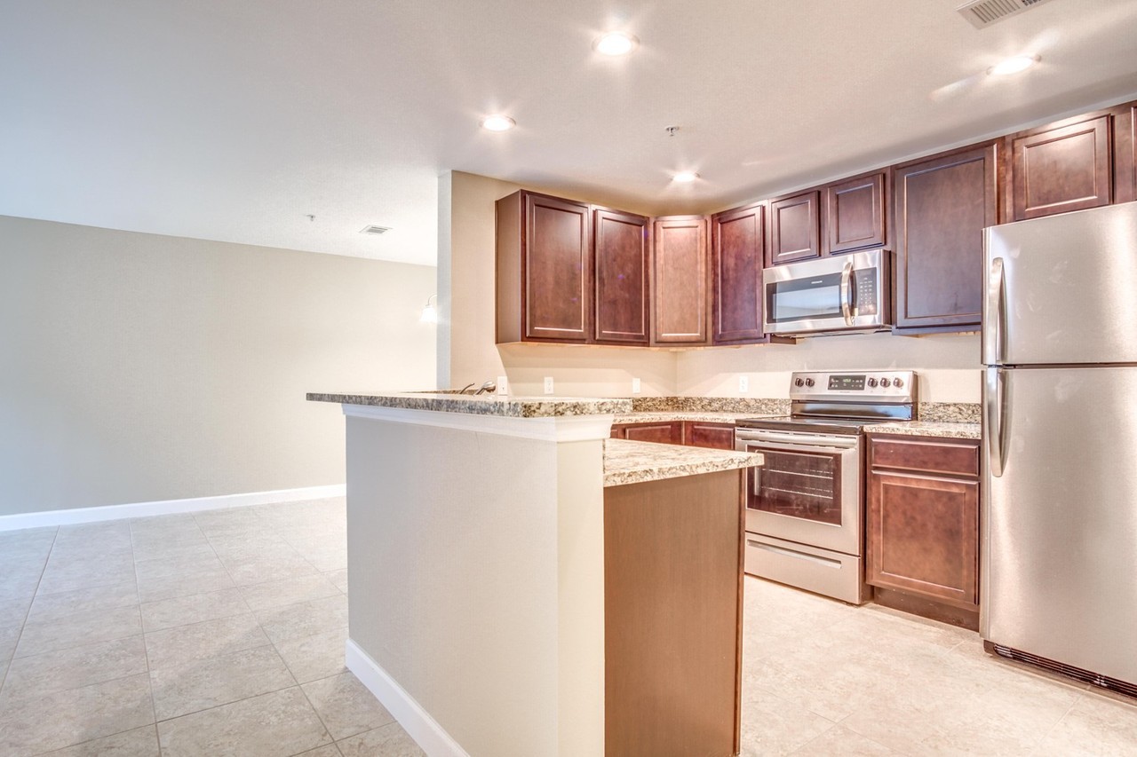 1709 Conservation Trl - Photo 3 of 20
