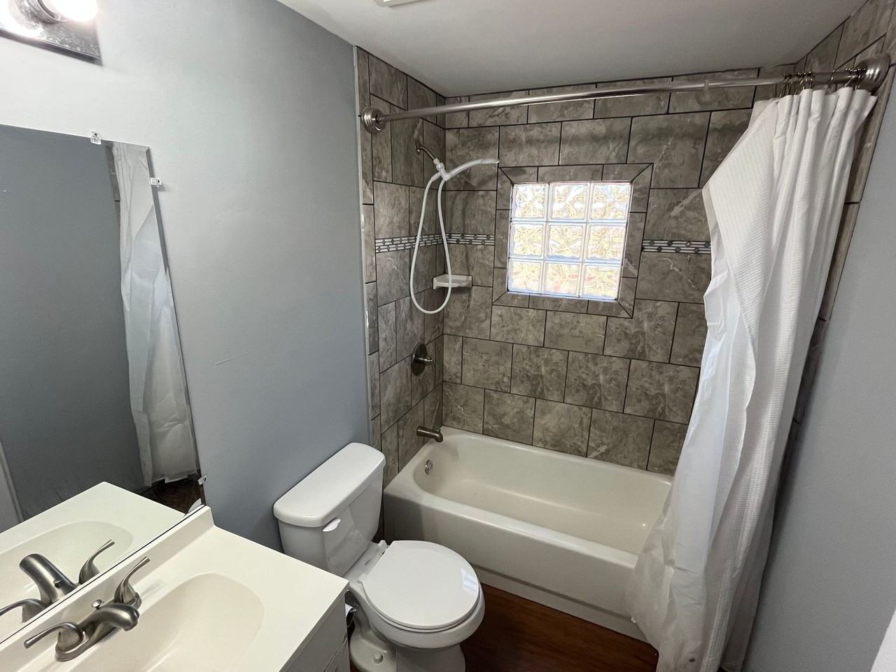 1017 Gibson Dr - Photo 3 of 33