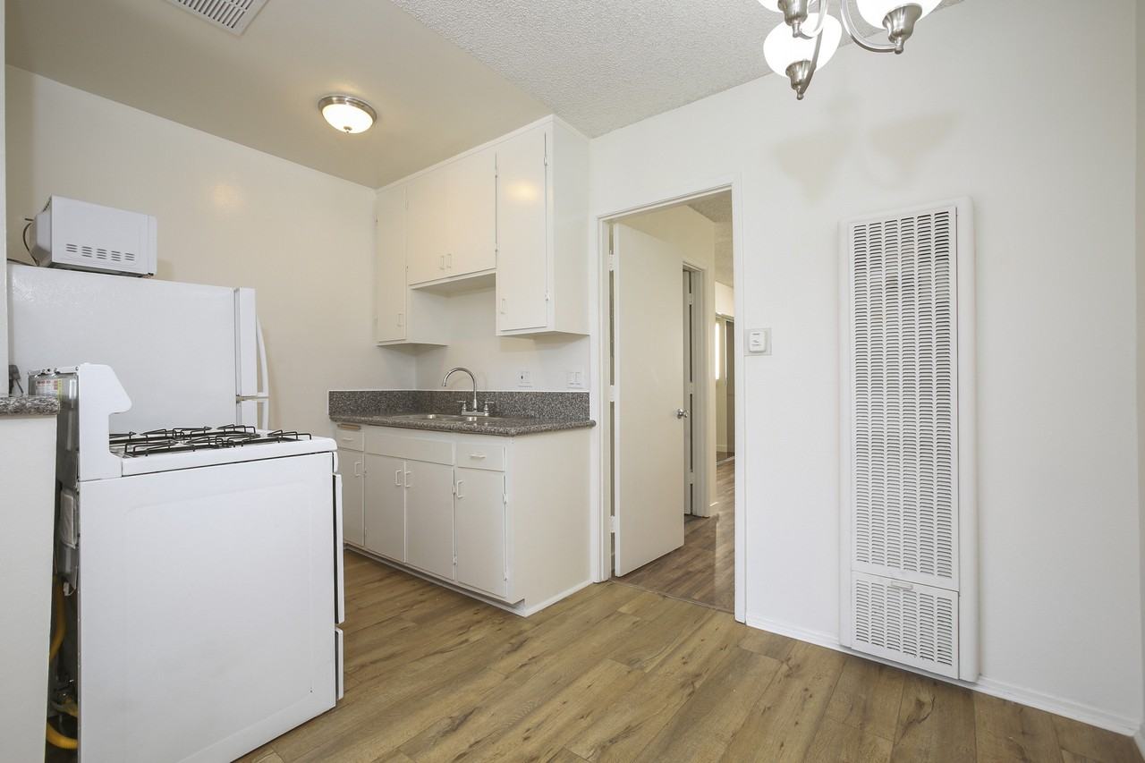 12456 - 12460 Culver Boulevard - Photo 5 of 11