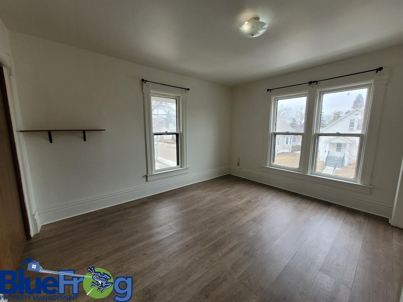 153 - 153A Brockway Ave. - Photo 2 of 10