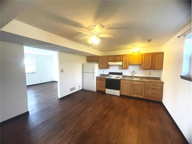 346 Township Rd. 226 #B - Photo 3 of 10