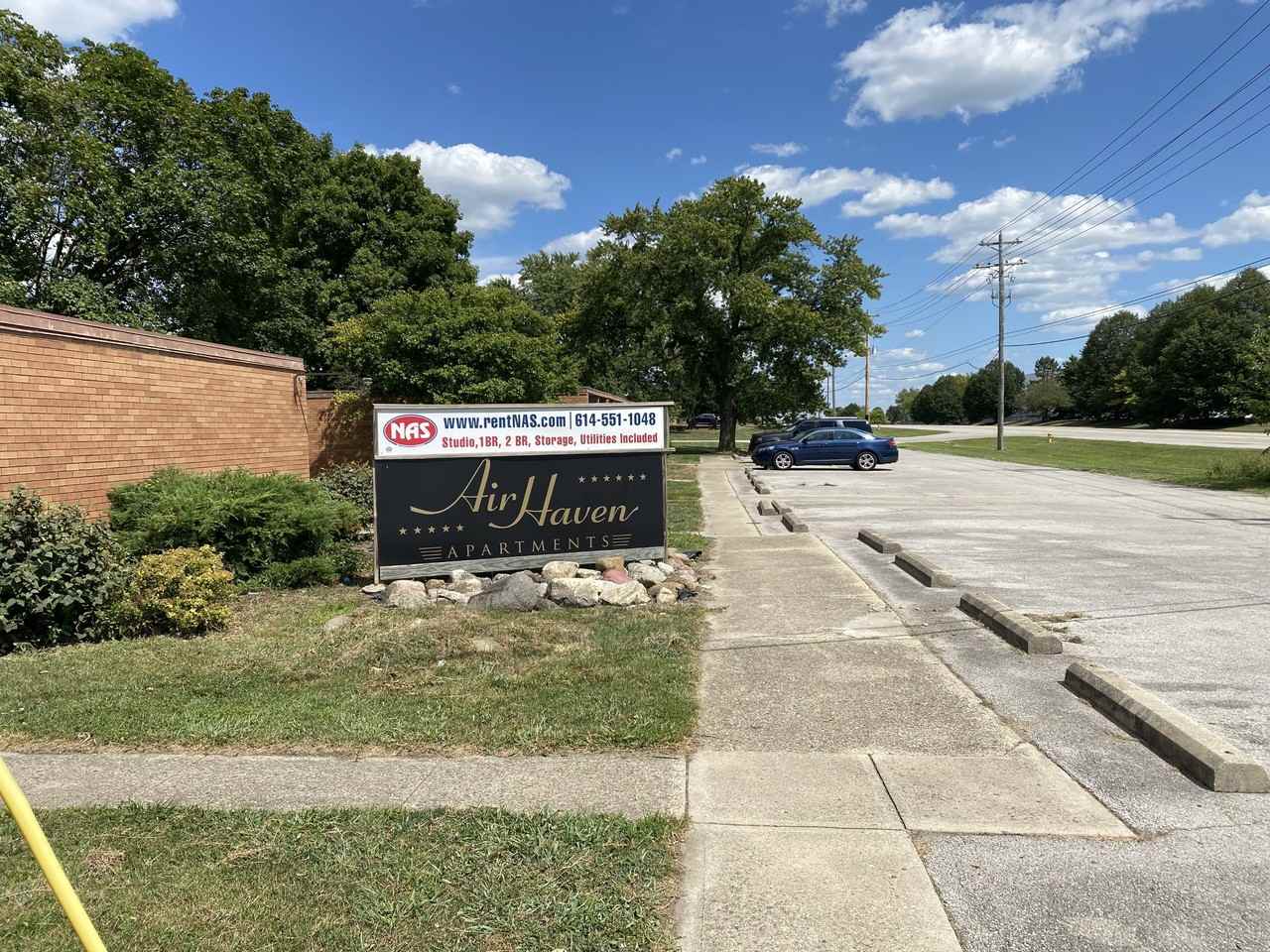 2600 LONDON-GROVEPORT - Photo 2 of 8