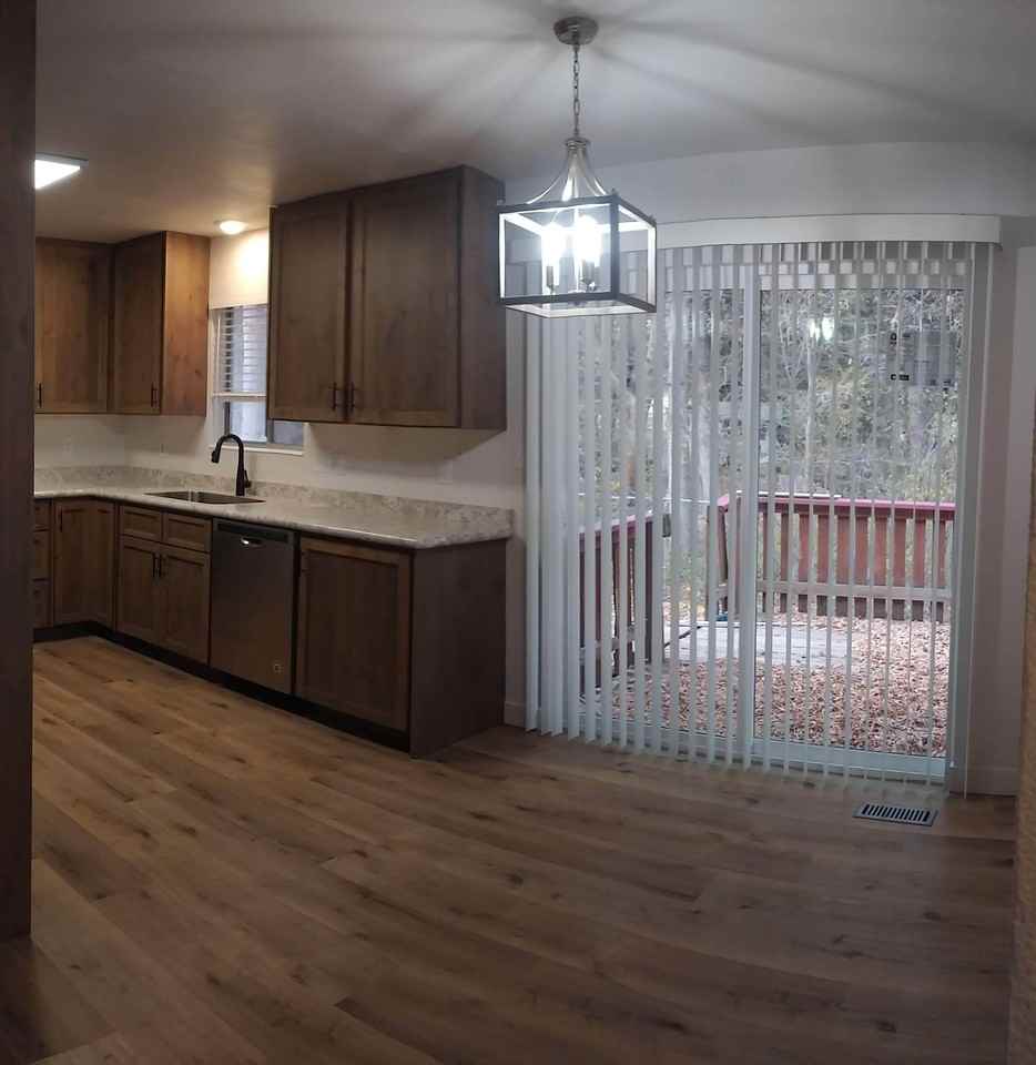 OA - 1014 E 900 S - TT - Photo 3 of 24