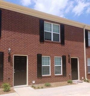 404 Park Avenue - Photo 2 of 9