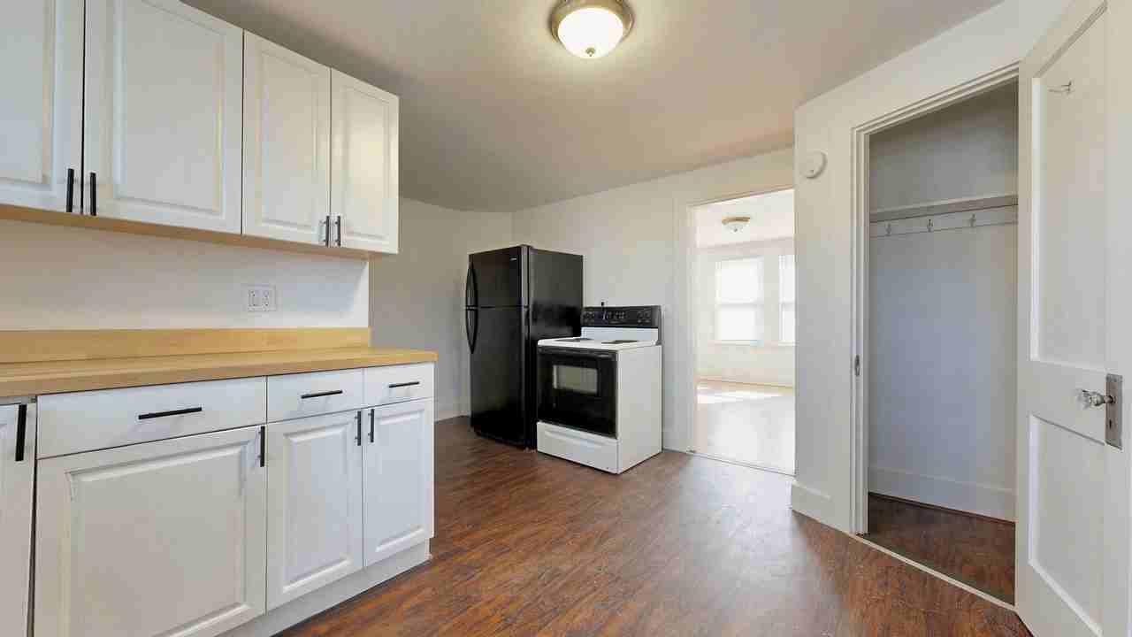 41-43 Court Street - Photo 7 of 49