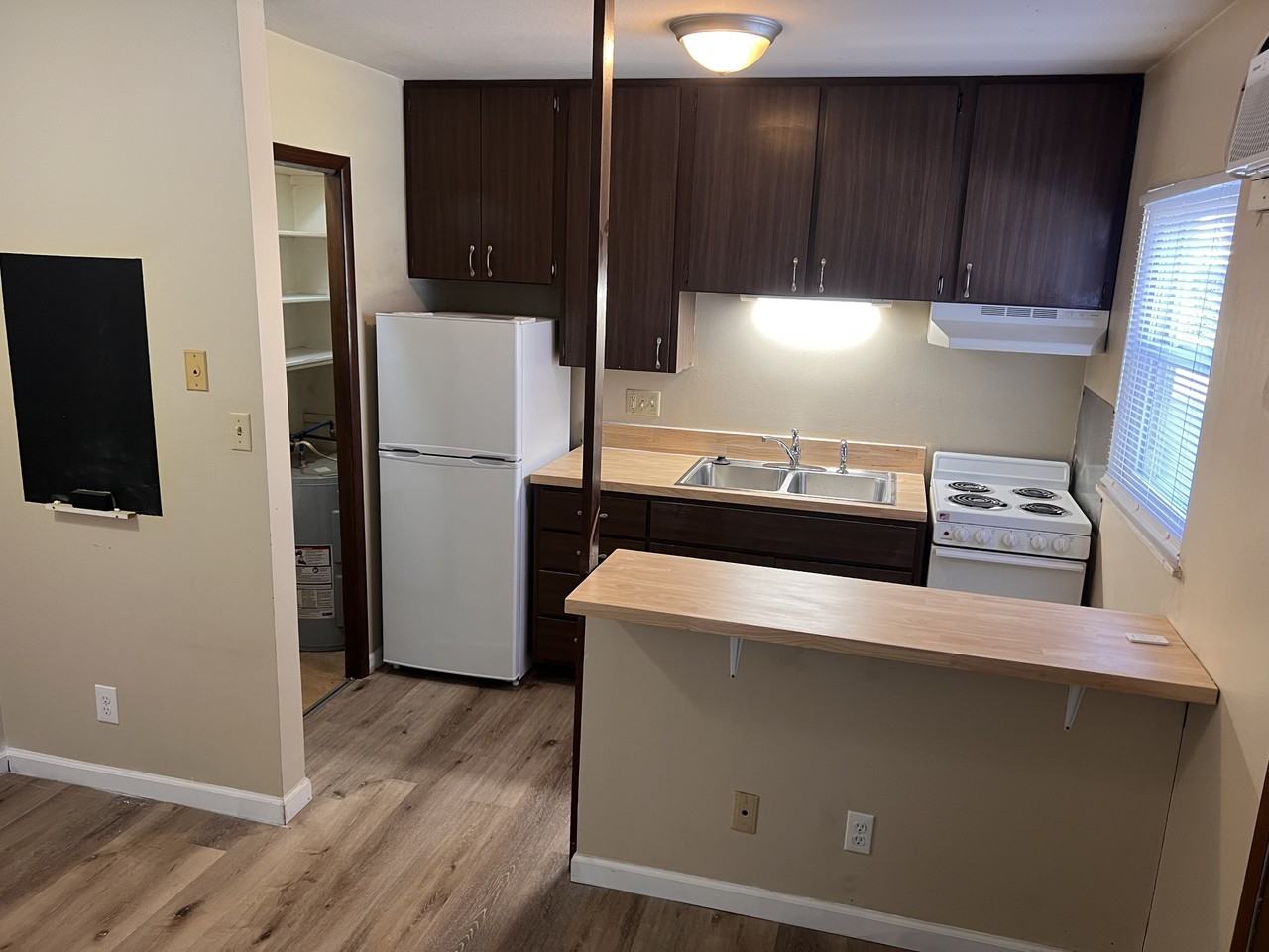 1700 - Parkview - Photo 3 of 7