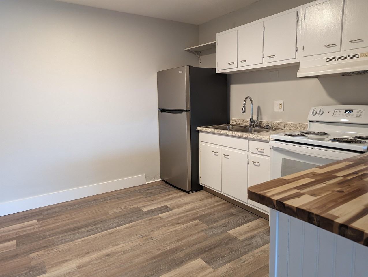 1615 Nottingham Avenue - Photo 2 of 15