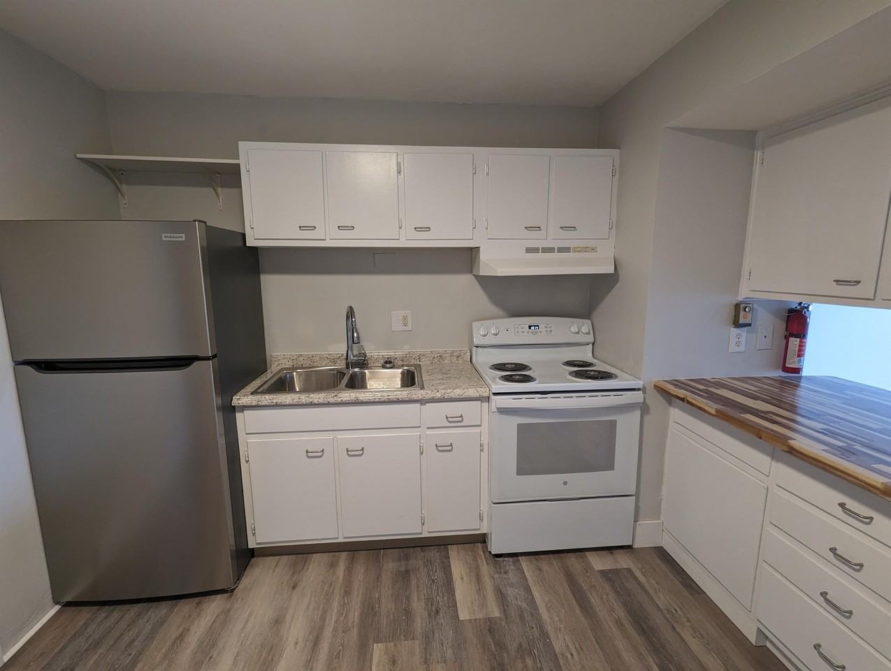 1615 Nottingham Avenue - Photo 3 of 15