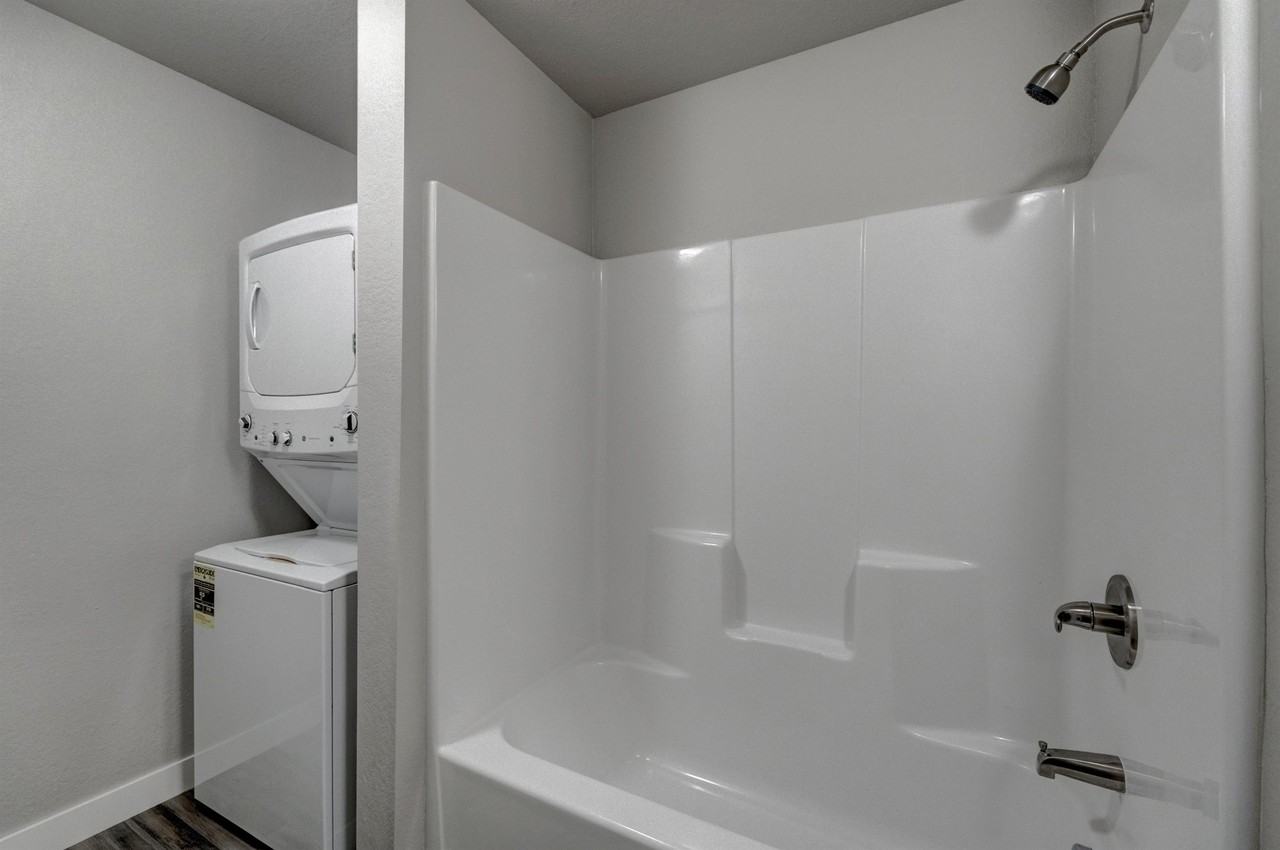 4813 5th Street - Photo 4 of 24