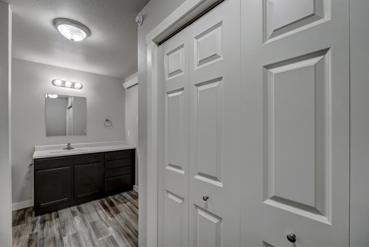 4813 5th Street - Photo 6 of 24