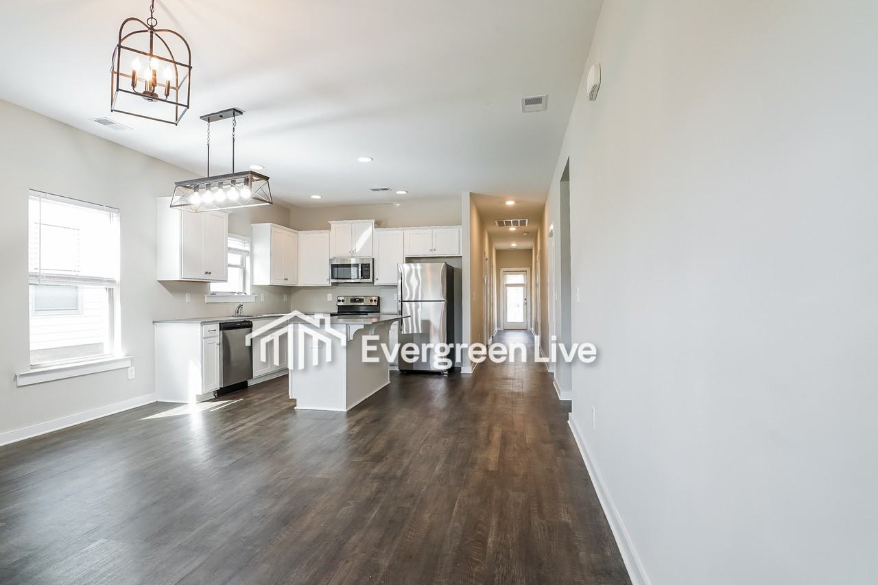 149 Park Drive North - Photo 4 of 16