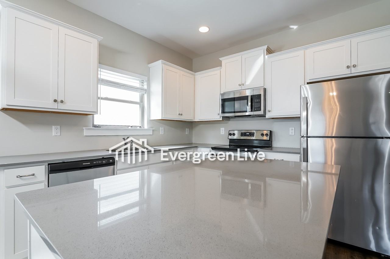 149 Park Drive North - Photo 7 of 16