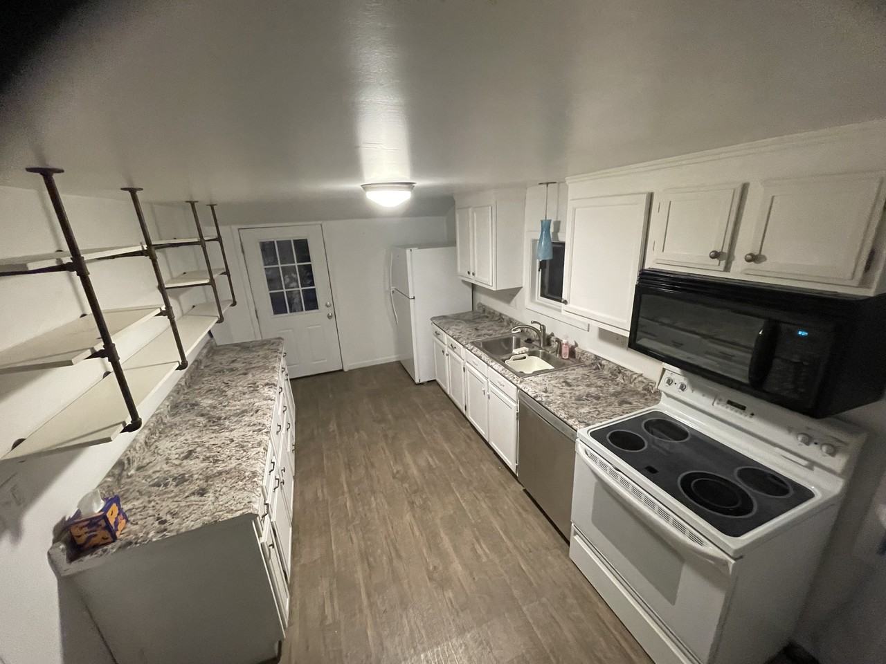 621 Humphrey St #NA - Photo 2 of 10